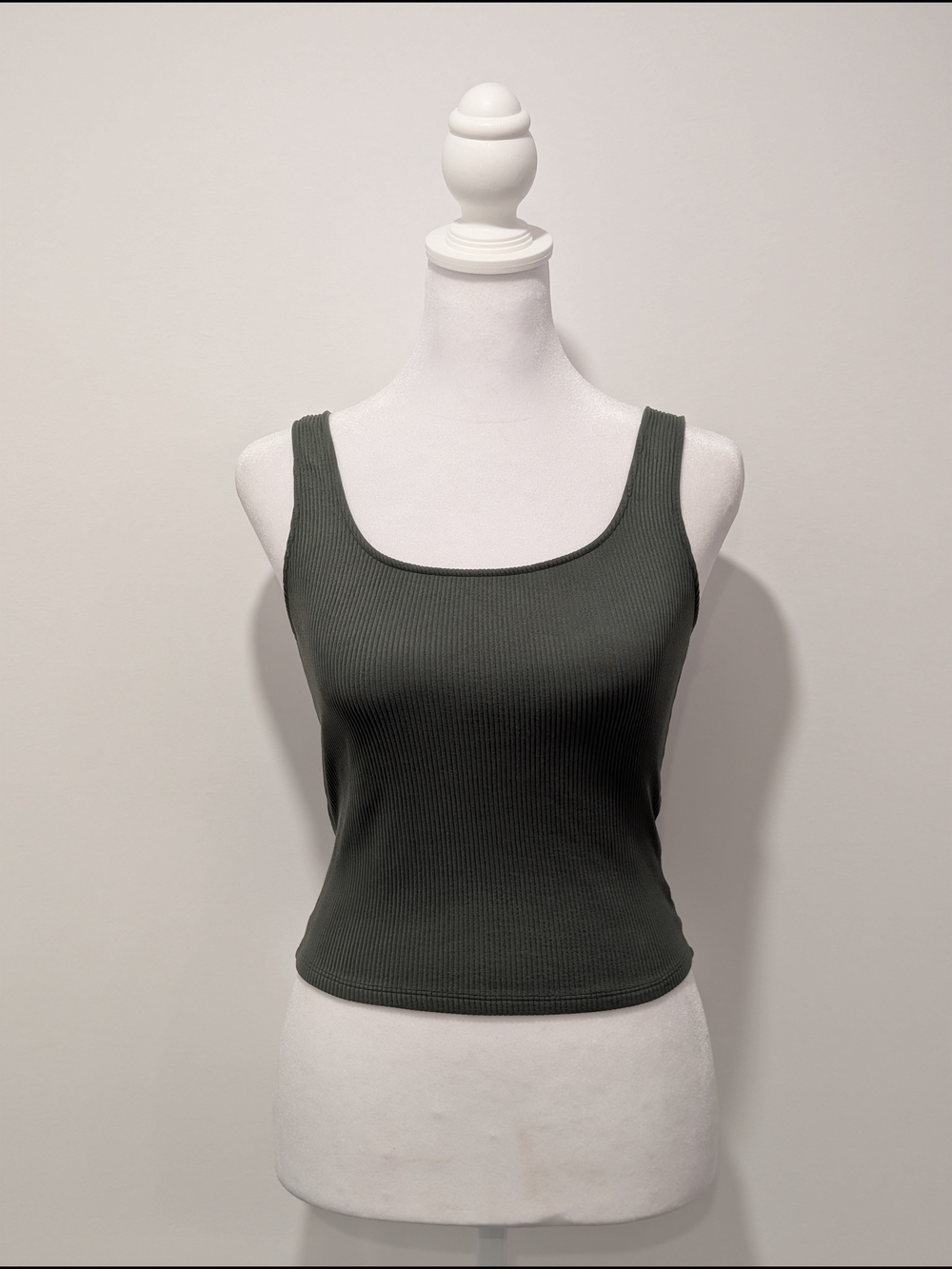 Dynamite Ribbed Scoop Cropped Tank Top - Olive Green